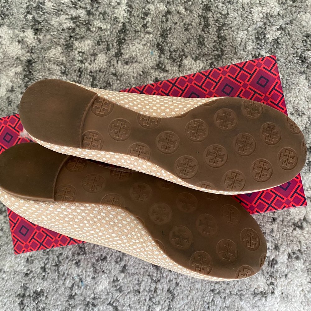 Tory Burch Reva Flat Polka Dot Snake Spring Dune - Picture 11 of 14